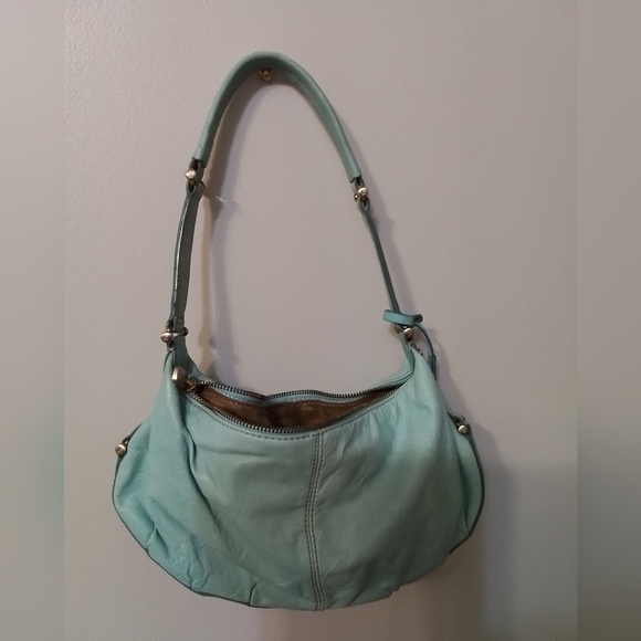 Liz Claiborne Handbags - Liz Cliaborne leather Bag